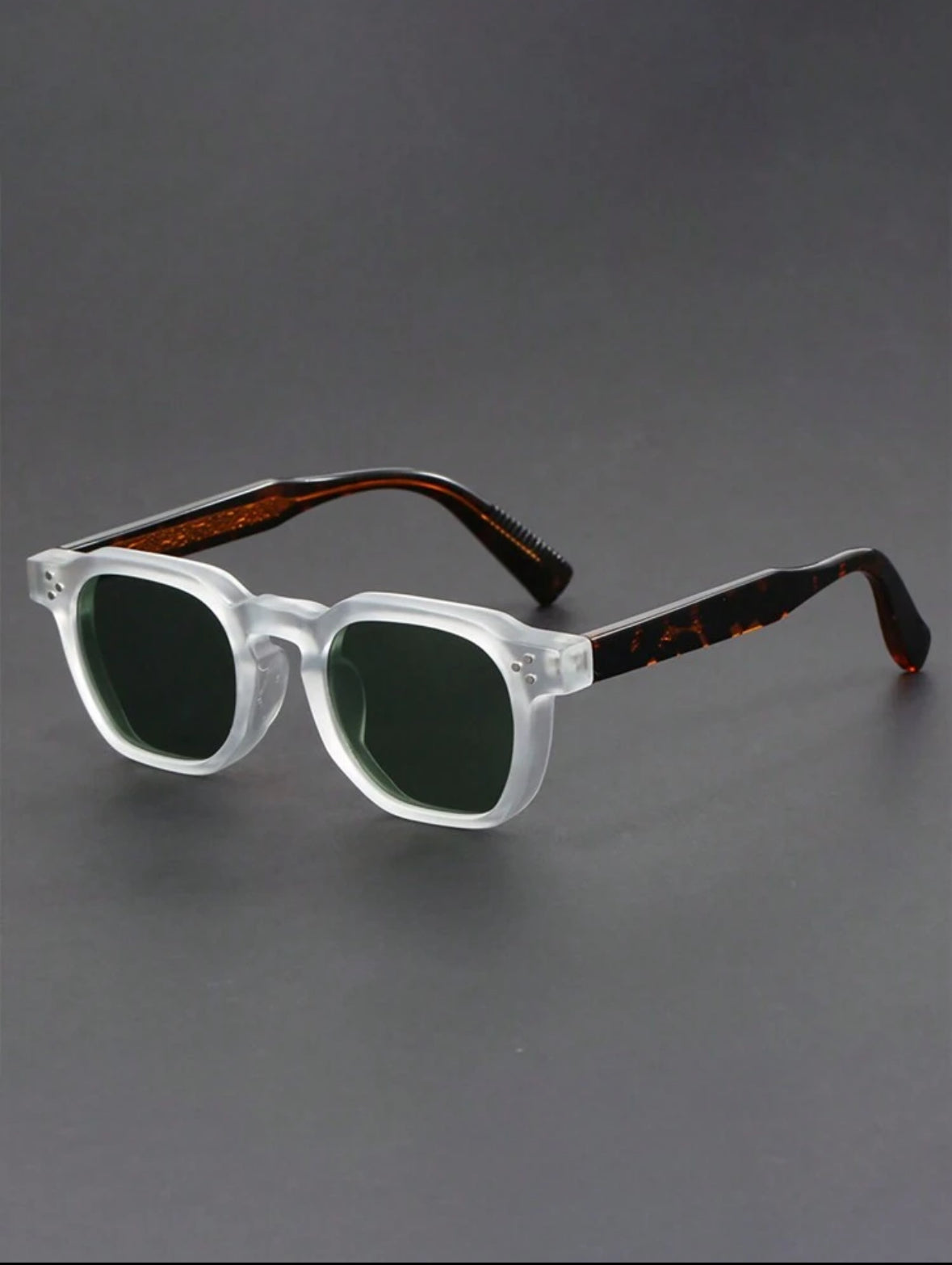 Bohemia Retro Polarized Sunglasses for Men – Lightweight TR90 Polygon Frame, Stylish Travel & Beach Eyewear