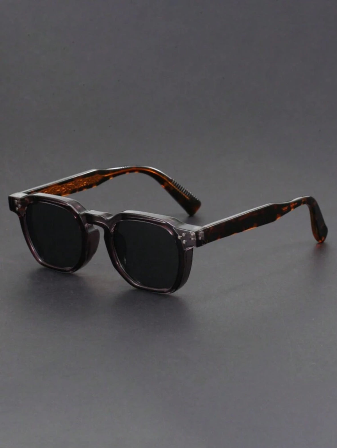 Bohemia Retro Polarized Sunglasses for Men – Lightweight TR90 Polygon Frame, Stylish Travel & Beach Eyewear